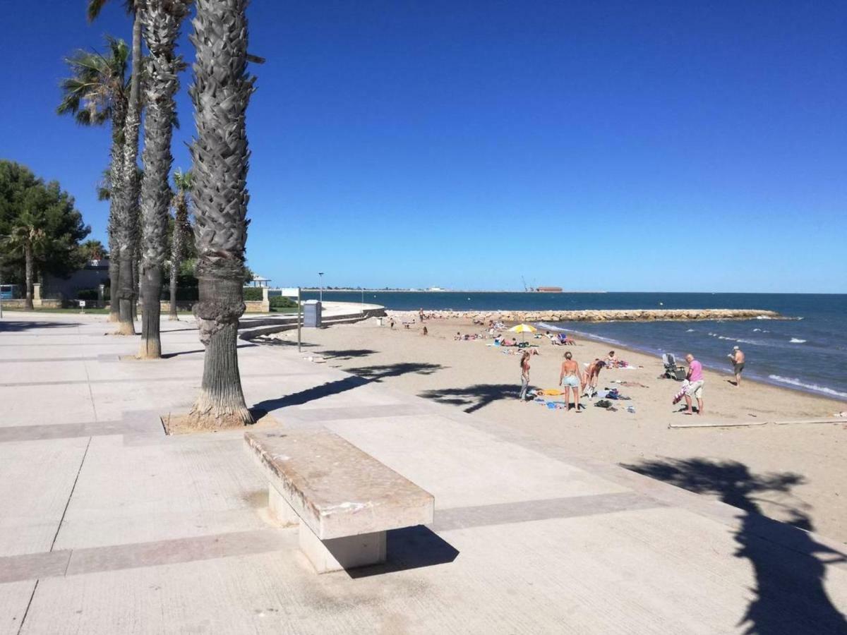 Primera Linea De Mar Con Piscina En Ebrehogar Sant Carles De La Rapita Exterior photo